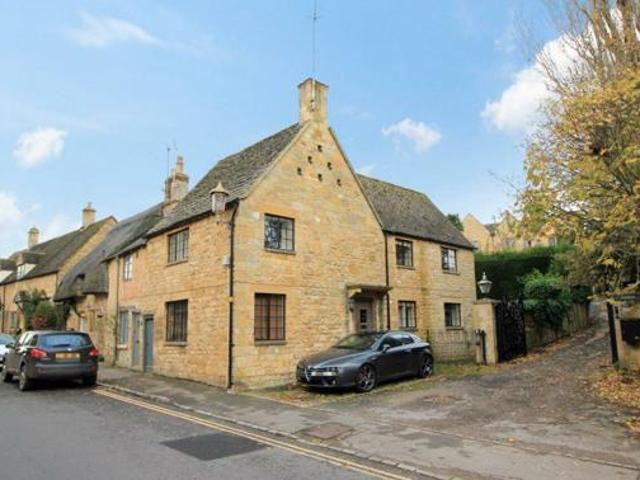 House for sale in Fossebridge, Gloucestershire