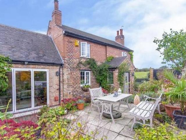 House for sale in Froggatt, East Midlands