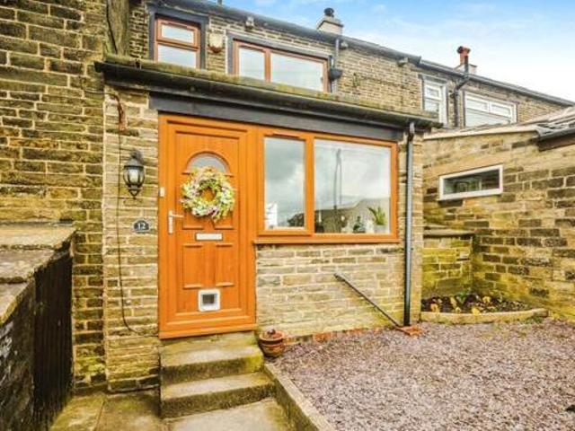 House for sale in Halifax, West Yorkshire