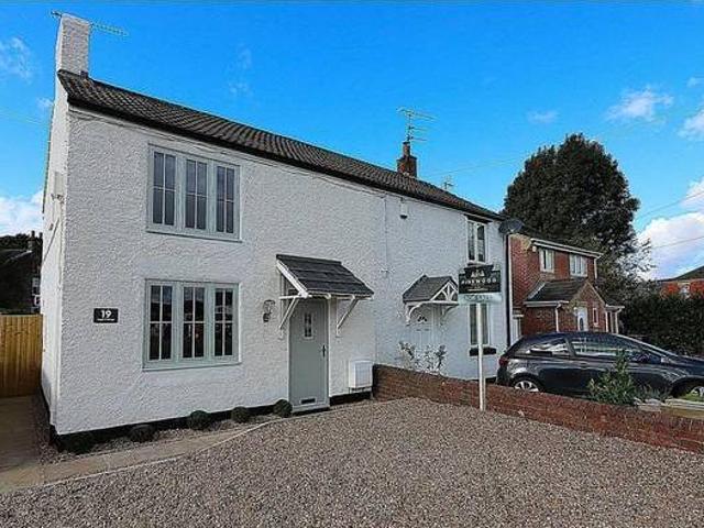 House for sale in Froggatt, East Midlands