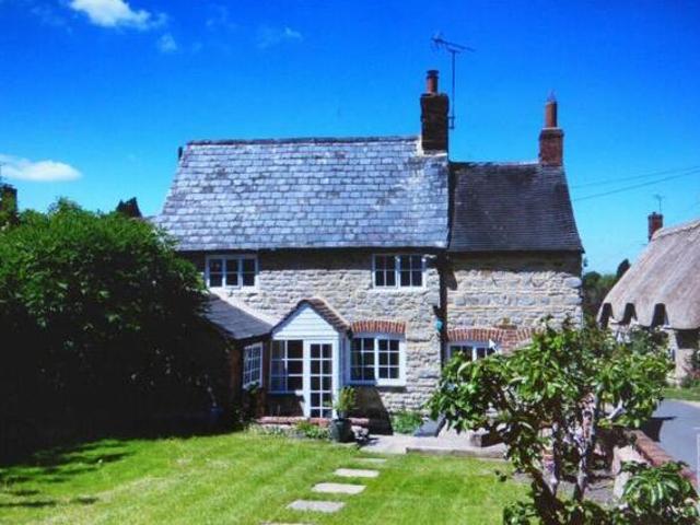 House for sale in Alderminster, Warwickshire