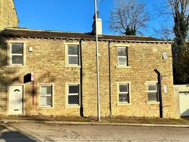House for sale in Willowfield, Sowerby Bridge