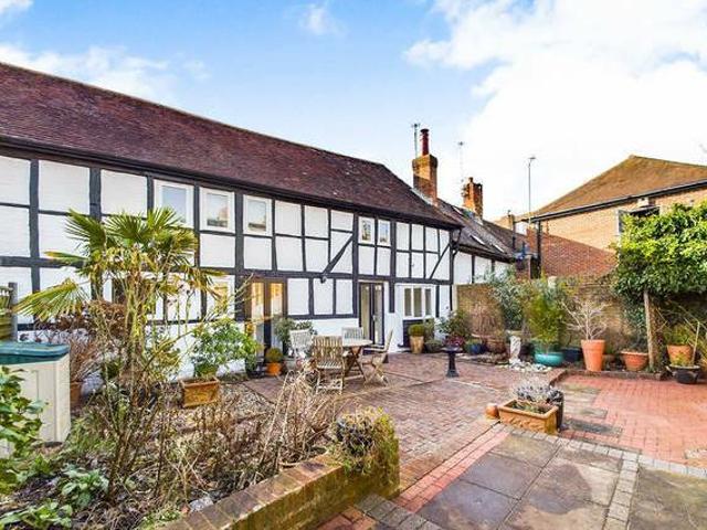 House for rent in West Sussex