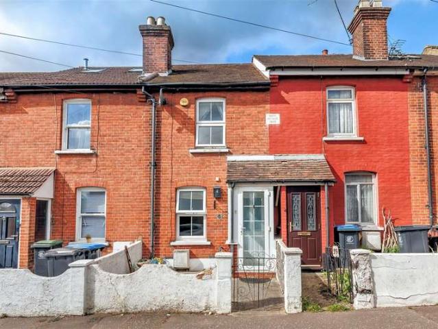 Cottage for sale in Ivy Chimneys, Epping