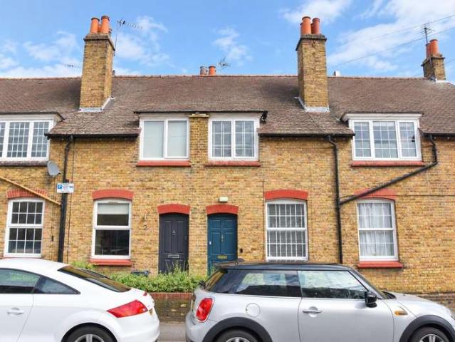 Cottage for sale in London Borough of Hounslow, Greater London