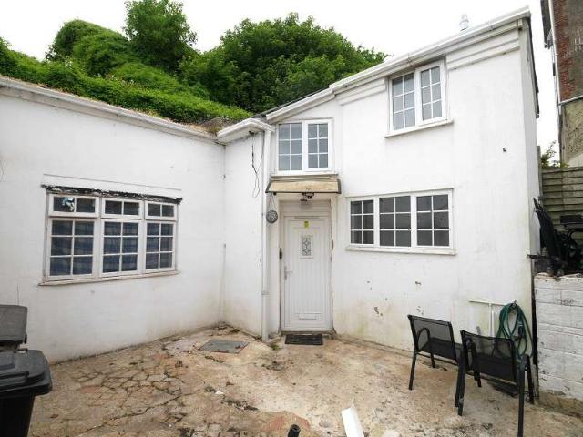 Cottage for sale in Cowlease, Ventnor
