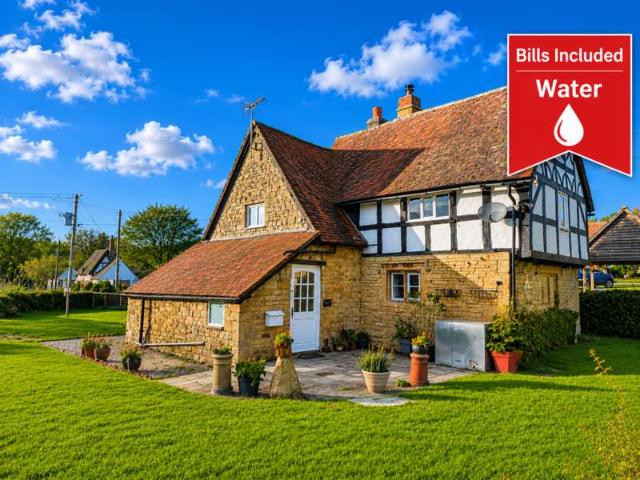 Cottage for rent in Crookhill, Worcestershire