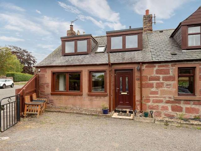Cottage for sale in Kirriemuir, Scotland
