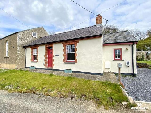 Cottage for sale in Stackpole and Castlemartin, Wales