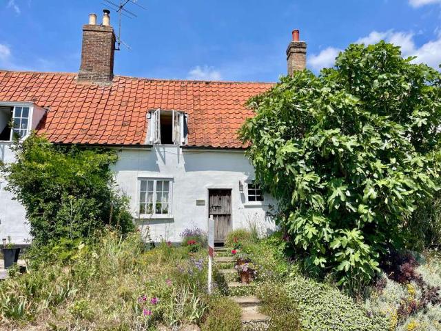 Cottage for sale in Eastbridge, Suffolk