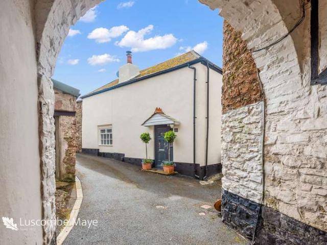 Cottage for sale in Modbury, South Hams