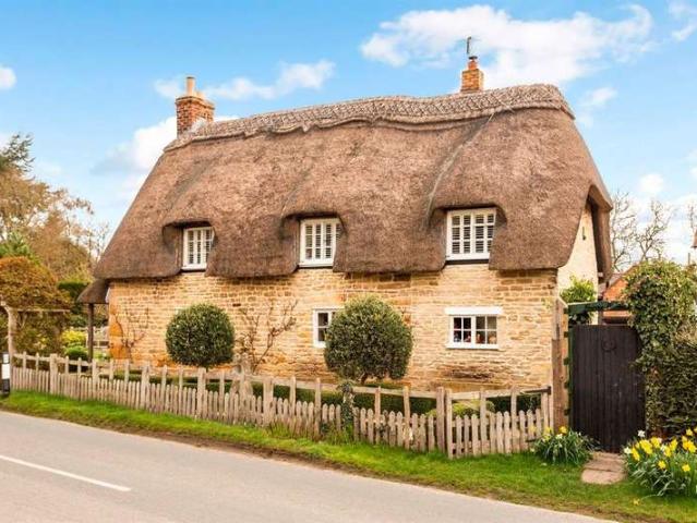 Cottage for rent in Crookhill, Worcestershire
