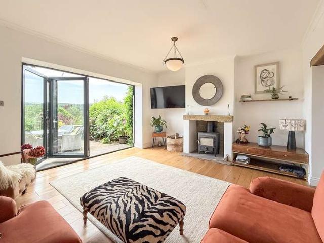 Cottage for sale in Highburton, West Yorkshire