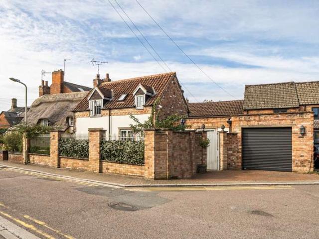 Cottage for sale in Catmose, Oakham
