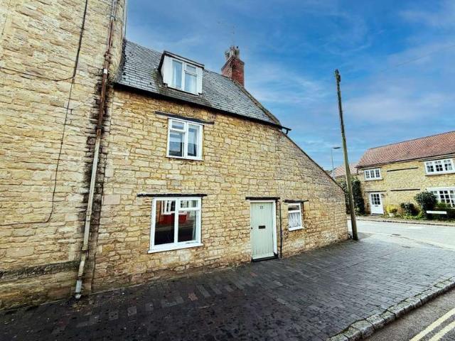 Cottage for sale in Olney