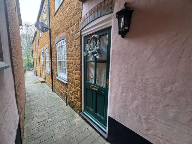 Cottage for sale in Rothwell