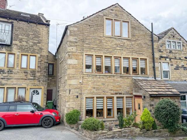 Cottage for sale in Holme Valley, Honley