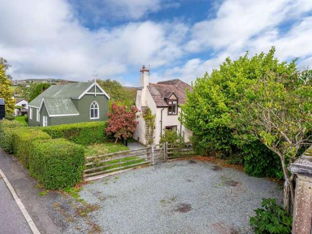 Cottage for sale in Cleehill, Caynham