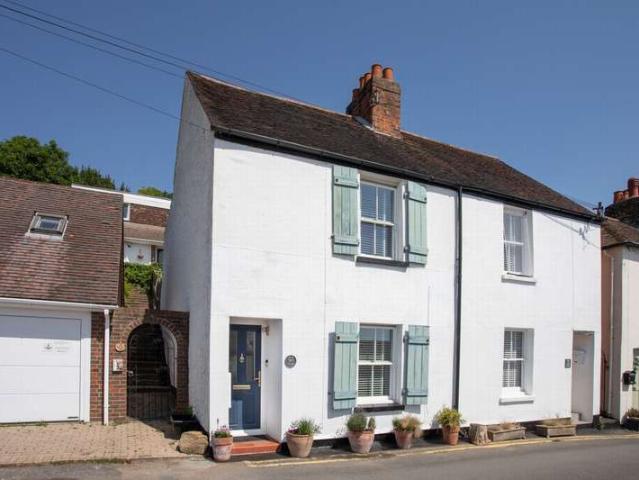 Cottage for sale in Hythe, Folkestone