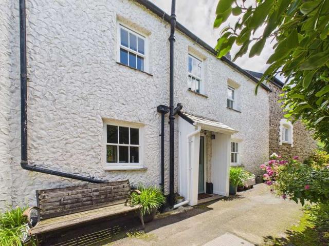 Cottage for sale in Cornwall