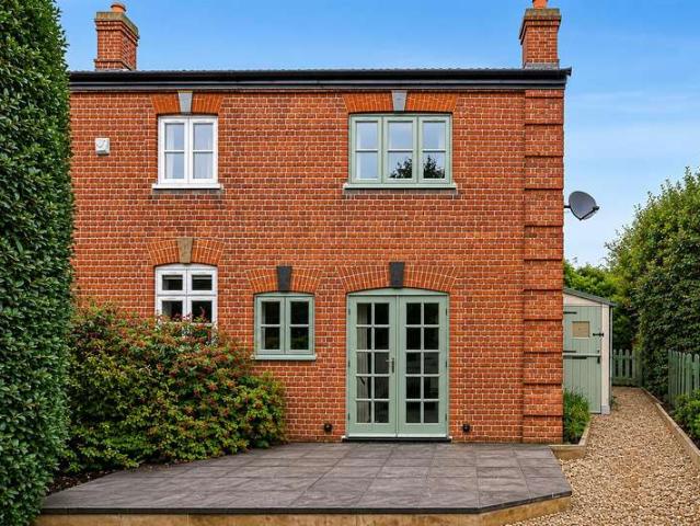 Cottage for rent in Reepham, Crostwick