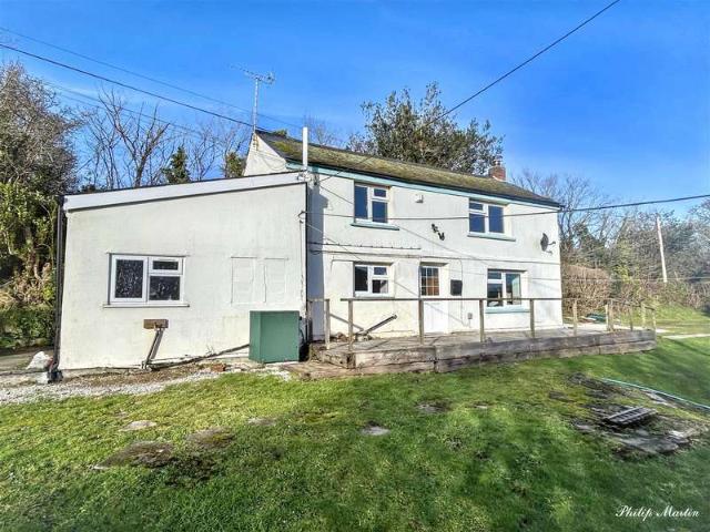 Cottage for sale in Penweathers, Cornwall