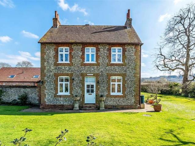 Cottage for sale in Pachesham Park, Surrey