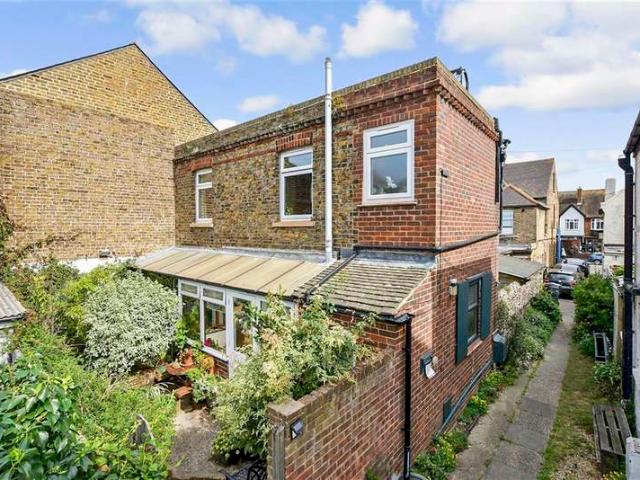 Cottage for sale in Upton, Thanet