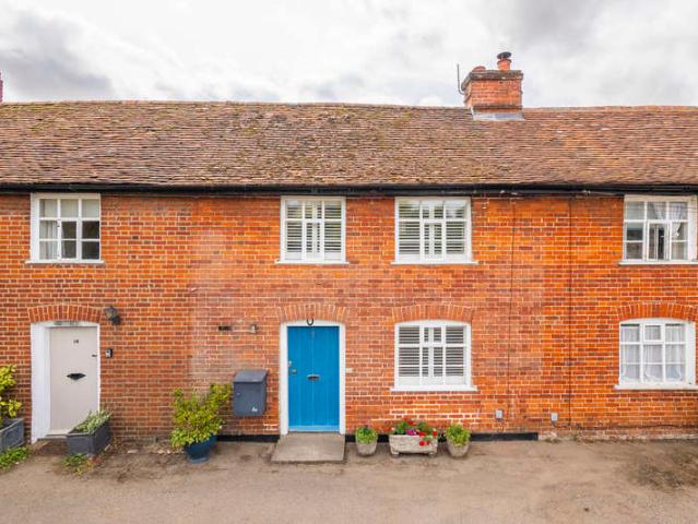 Cottage for sale in Chelmondiston, Suffolk