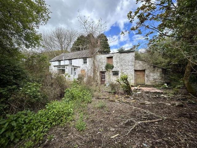 Cottage for sale in Chacewater, Cornwall