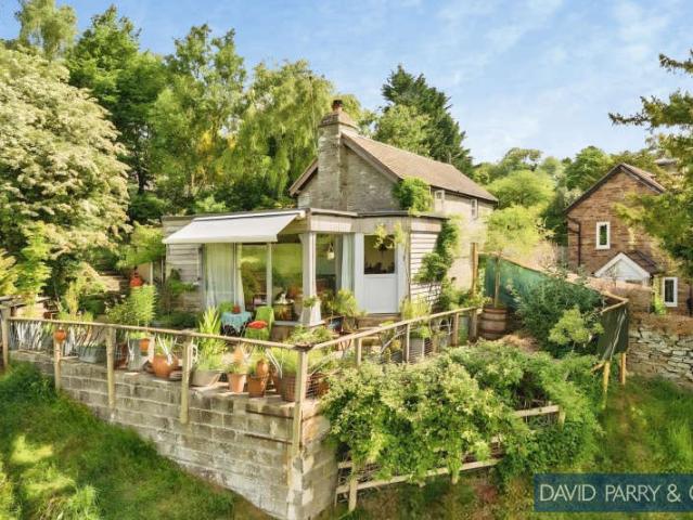 Cottage for sale