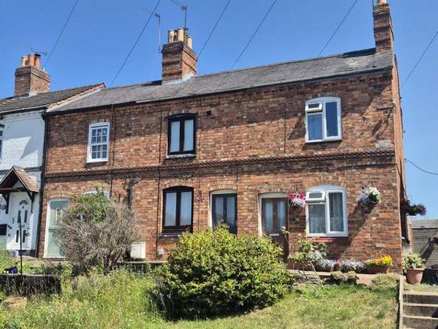 Cottage for sale in Alderminster, Warwickshire