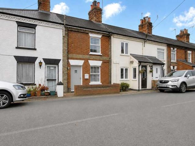 Cottage for rent in Wilstone, Pouchen End