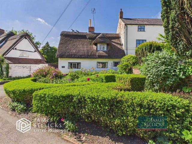 Cottage for sale in Clipston, Northamptonshire