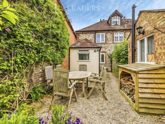 Cottage for sale in Littlecote, West Sussex