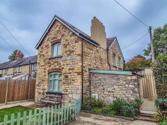 Cottage for sale in Dursley, School House
