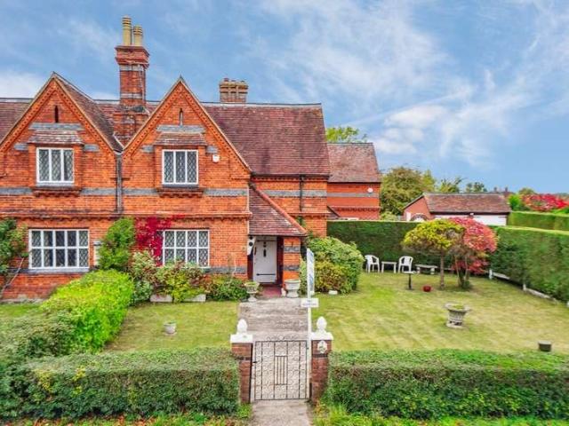 Cottage for sale in Forest Green, Bray