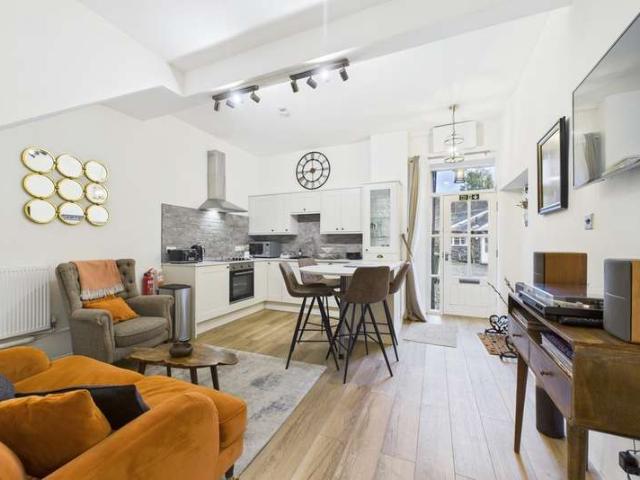 Cottage for sale in Lakes, Ambleside