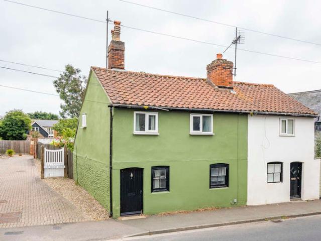 Cottage for rent in Chelmondiston, Suffolk