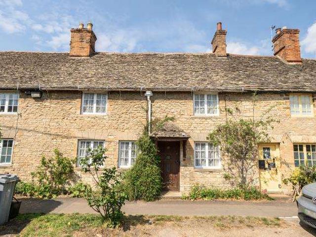 Cottage for sale in Black Bourton, Oxfordshire