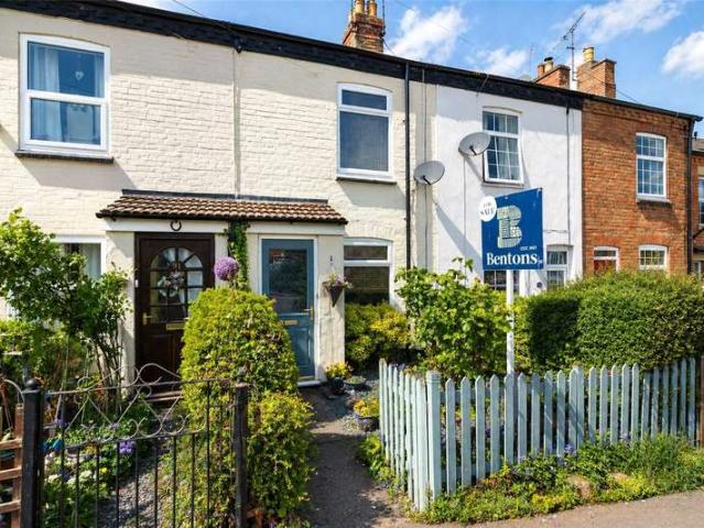 Cottage for sale in Barton In Fabis, East Midlands