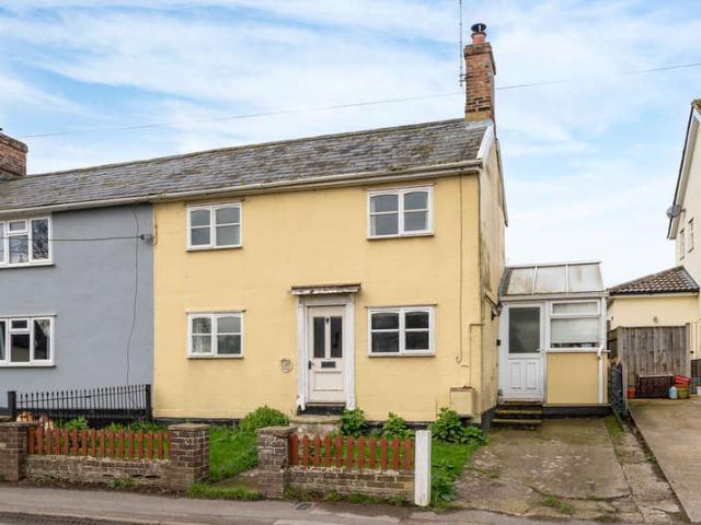 Cottage for sale in Chedburgh, Suffolk