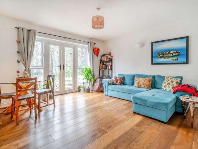 Cottage for sale in Montpellier, Golden Valley
