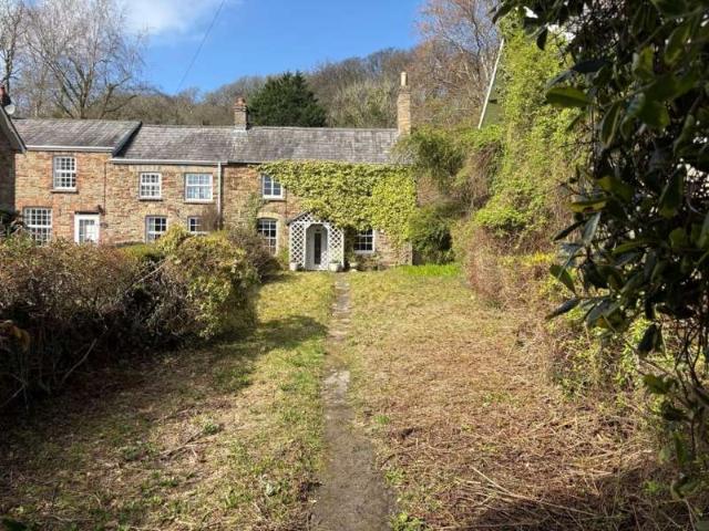 Cottage for sale in Ynysawdre, Tondu