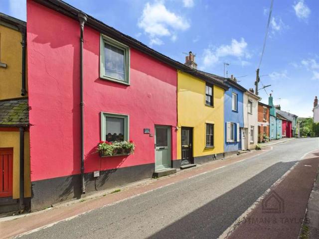 Cottage for sale in Millbrook
