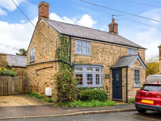 Cottage for sale in Evershot, Oxfordshire