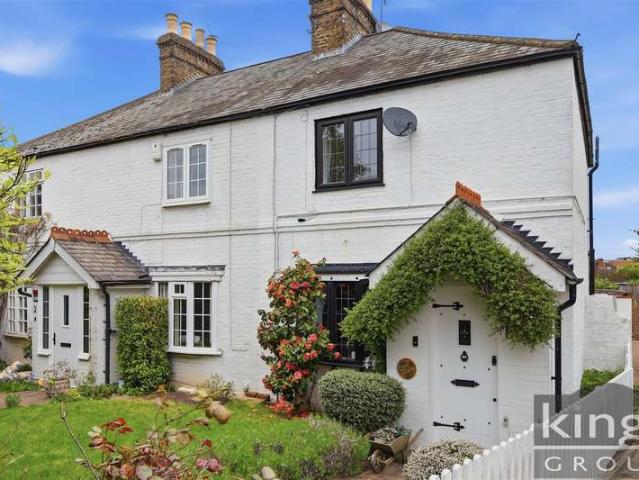 Cottage for sale in Greater London