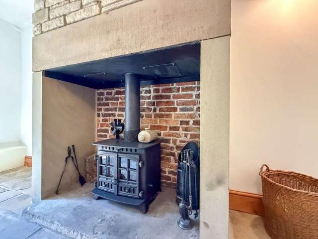 Cottage for sale in Holme Valley, Brockholes