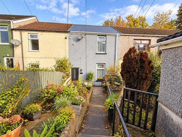 Cottage for sale in Aberaman North, Aberdare