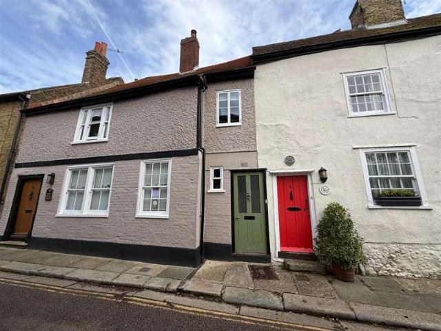 Cottage for sale in Sandwich, Ash